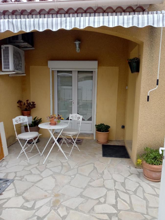 Aigues Mortes Studio De Vacances En Camargue Exterior photo